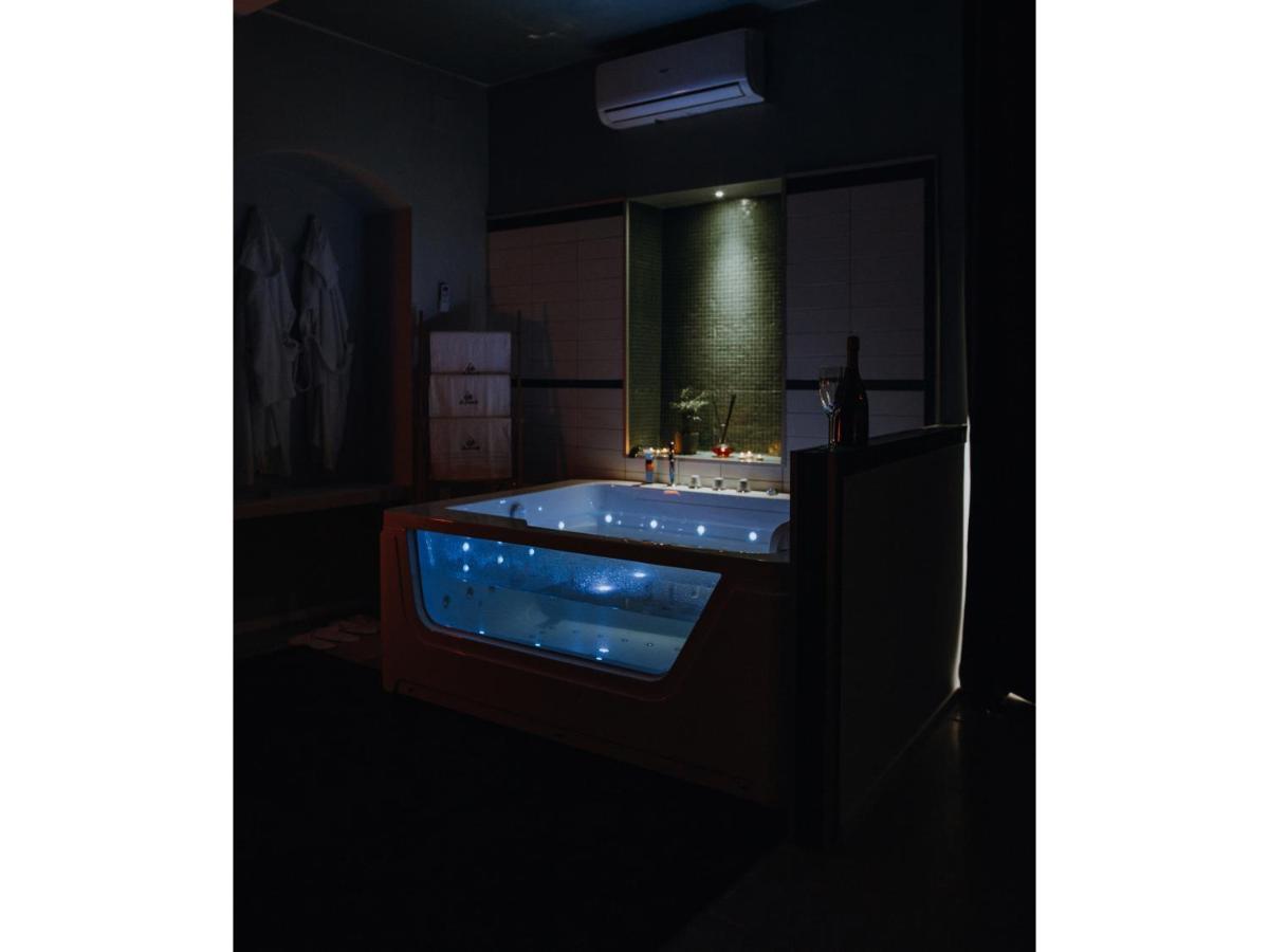 Le Coccole Luxury Suite Sannicandro di Bari Εξωτερικό φωτογραφία